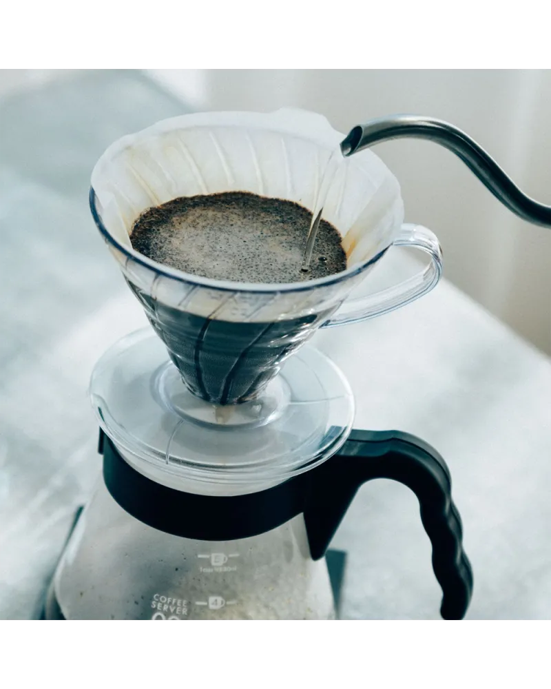 Set Hario V60 Simply Clear – Dripper transparente en uso | Mula Andina Café